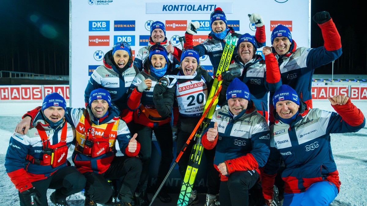 Slovenský tím sa raduje po vytrvalostných pretekoch v Kontiolahti