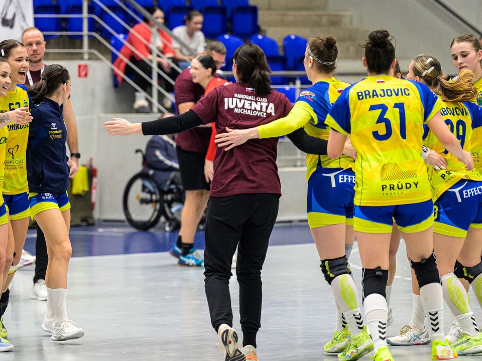 Hádzanárky Michaloviec sa tešia.