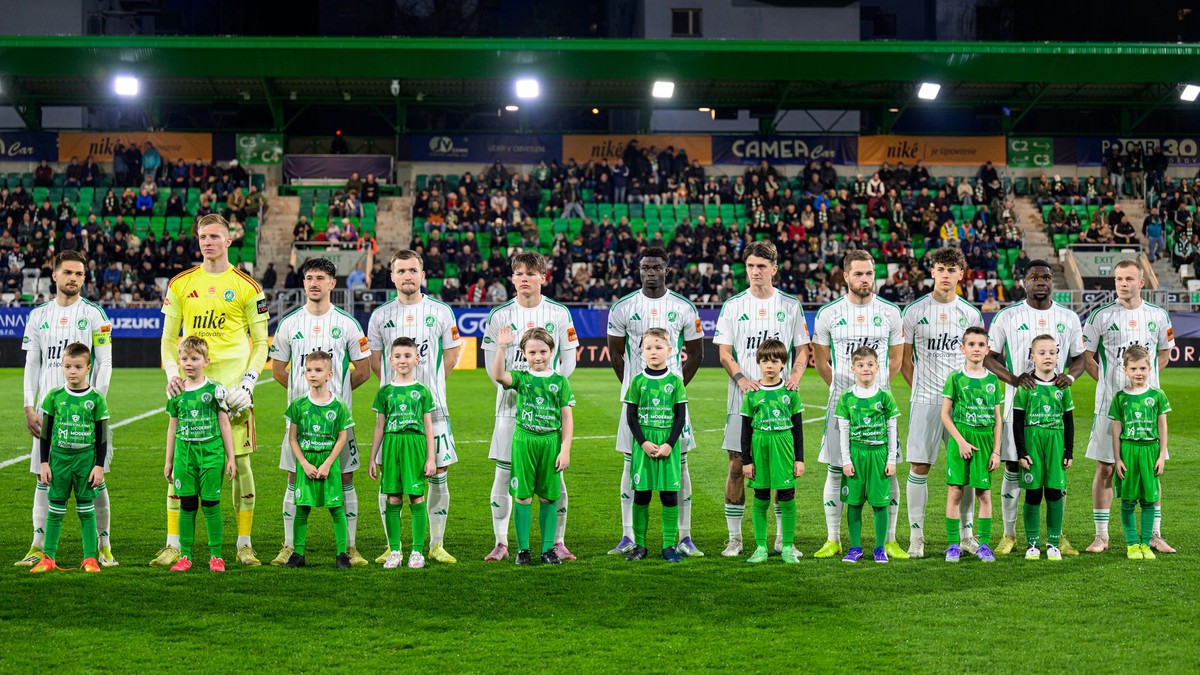 Na snímke futbalisti Prešova počas zápasu štvrťfinále futbalového Slovnaft Cupu.