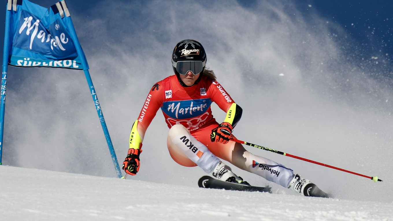 Lara Gutová-Behramiová v prvom kole obrovského slalomu v Kronplatzi.