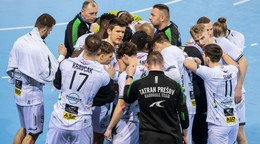 Hádzanári Prešova pred zápasom 20. kola hádzanárskej Niké Handball Extraligy mužov medzi Tatran Prešov - HK Agro Topoľčany.