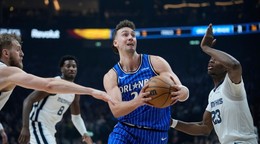 Franz Wagner počas zápasu s Memphisom.