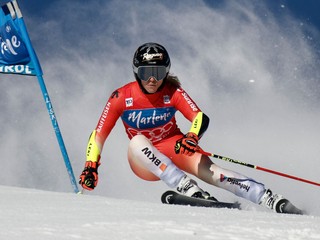 Lara Gutová-Behramiová v prvom kole obrovského slalomu v Kronplatzi.