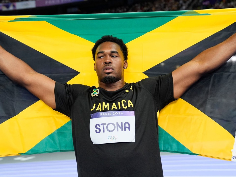 Rojé Stona reprezentoval v minulosti Jamajku.