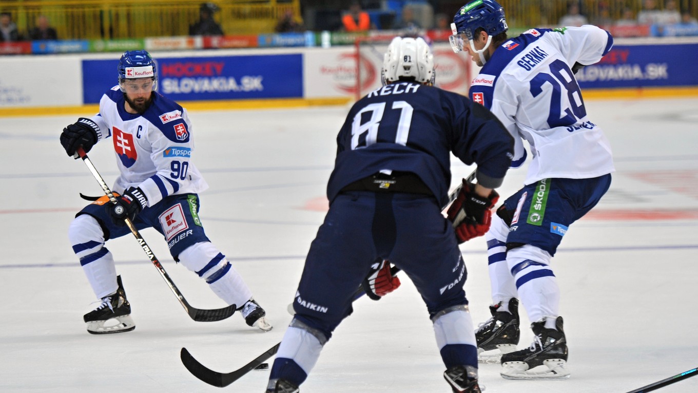 Slovenskí hokejisti zdolali v poslednom prípravnom zápase pred MS v hokeji 2022 Francúzsko 2:0.