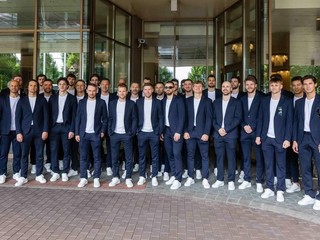 Slovenskí hokejisti pred odletom na MS v hokeji 2025. 
