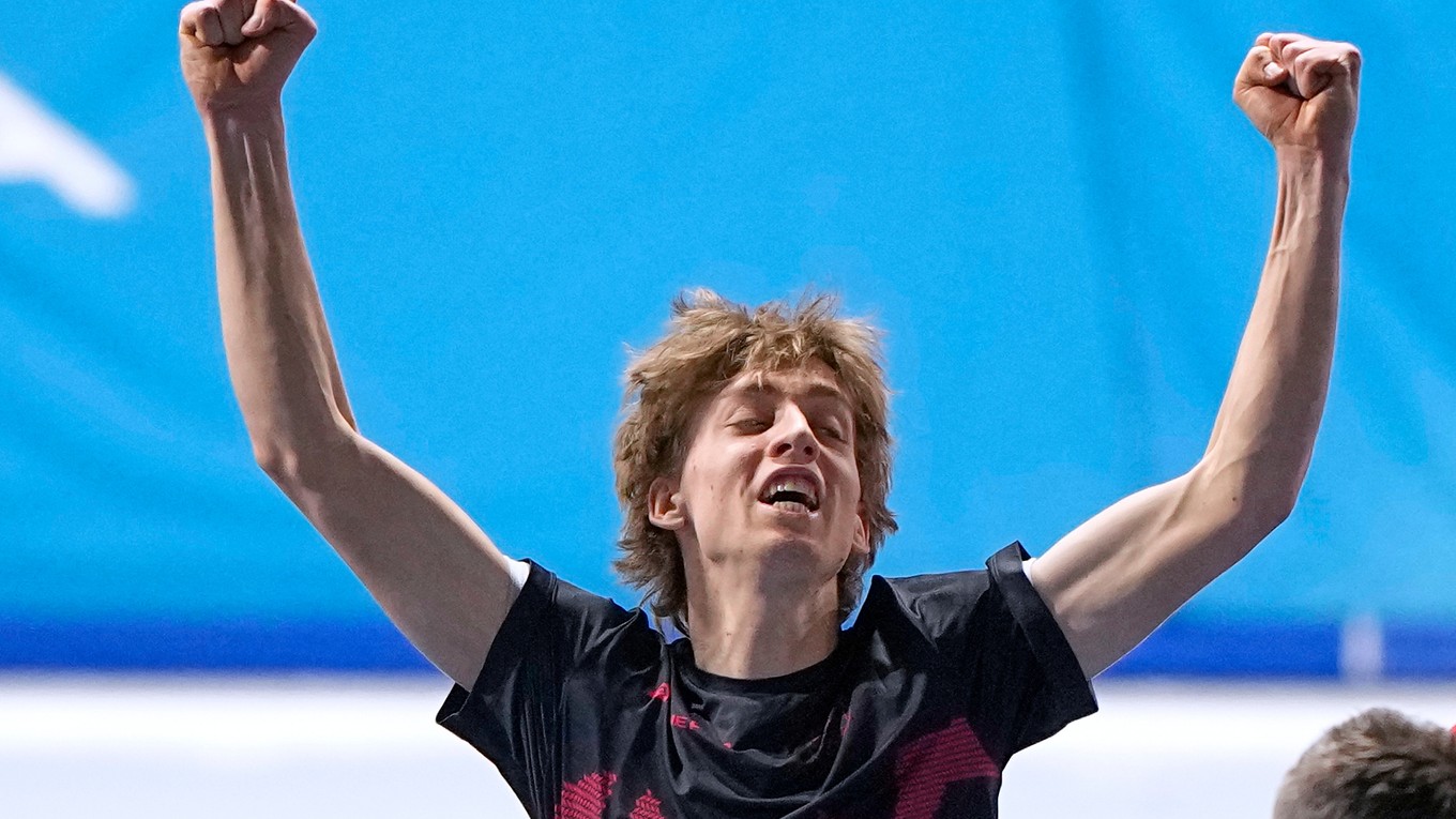 Metoděj Jílek sa raduje zo zlata.