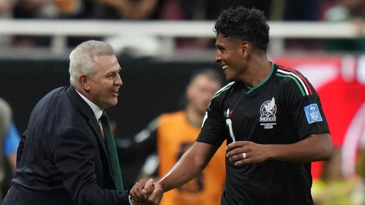 Luis Romo s mexickým trénerom.