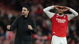 Tréner Mikel Arteta. 