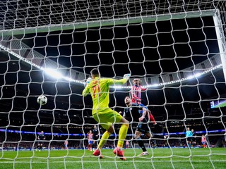 Momentka zo zápasu Atletico Madrid - Slovan Bratislava v Lige majstrov 2024/25