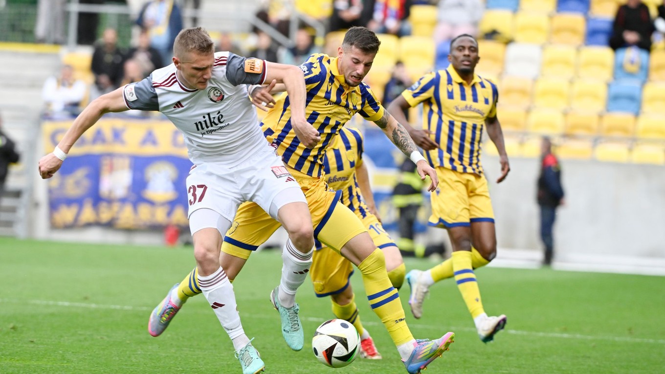 Fotka zo zápasu FC DAC 1904 Dunajská Streda - FK Železiarne Podbrezová.