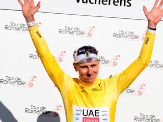 Tadej Pogačar sa stal víťazom 4. etapy Okolo Romandie 2026.
