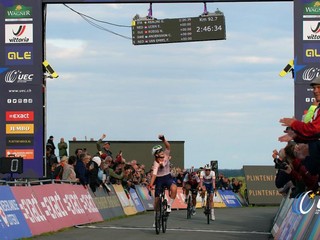 Ilse Pluimersová získala zlato do 23 rokov na ME v cyklistike 2023.