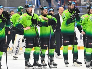 Hráči Žiliny po šiestom zápase štvrťfinále play off hokejovej Tipsport ligy.