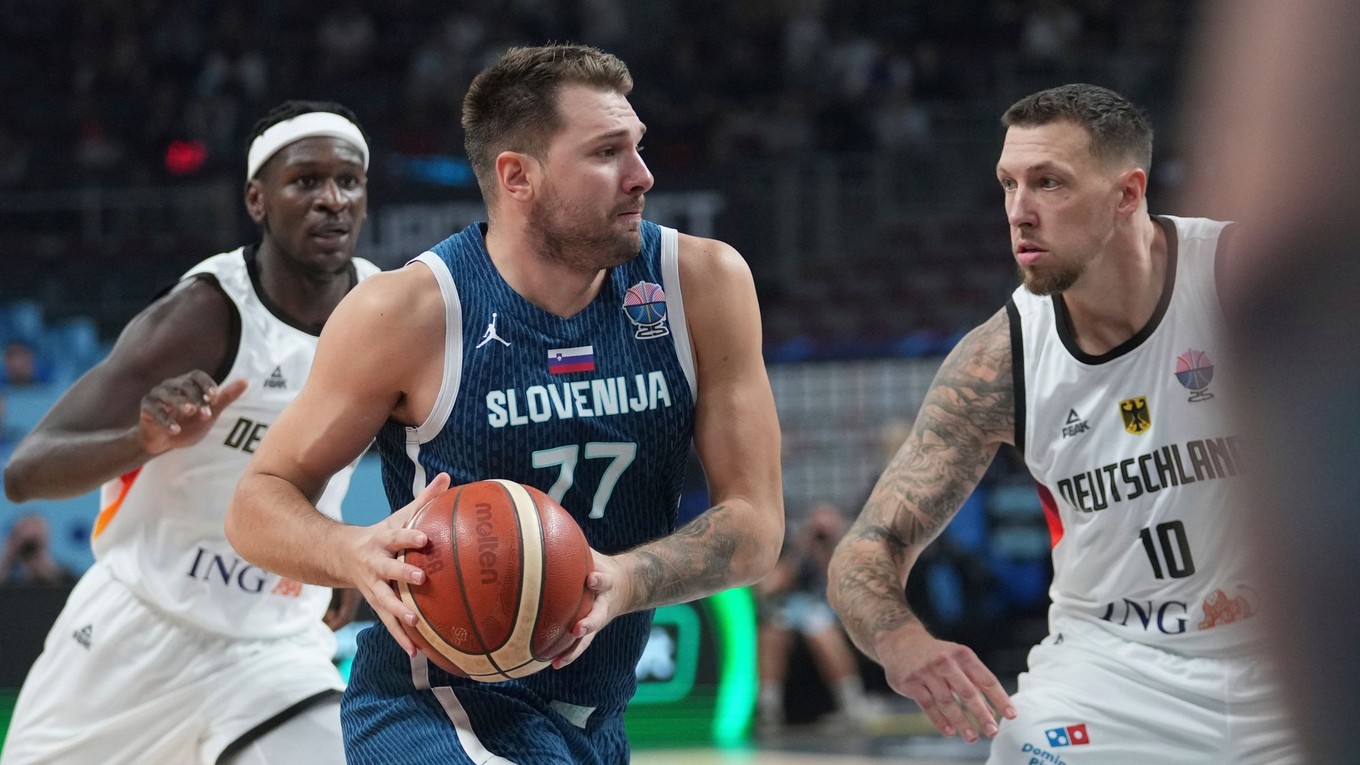 Luka Dončič v zápase Nemecko - Slovinsko vo štvrťfinále ME 2025
