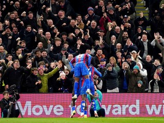 Radosť hráčov Crystal Palace. 