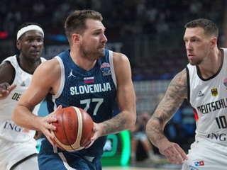 Luka Dončič v zápase Nemecko - Slovinsko vo štvrťfinále ME 2025