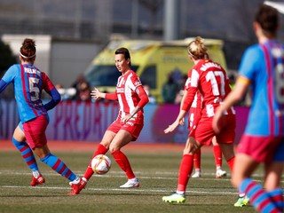 Virginia Torrecillová v súboji proti FC Barcelona.