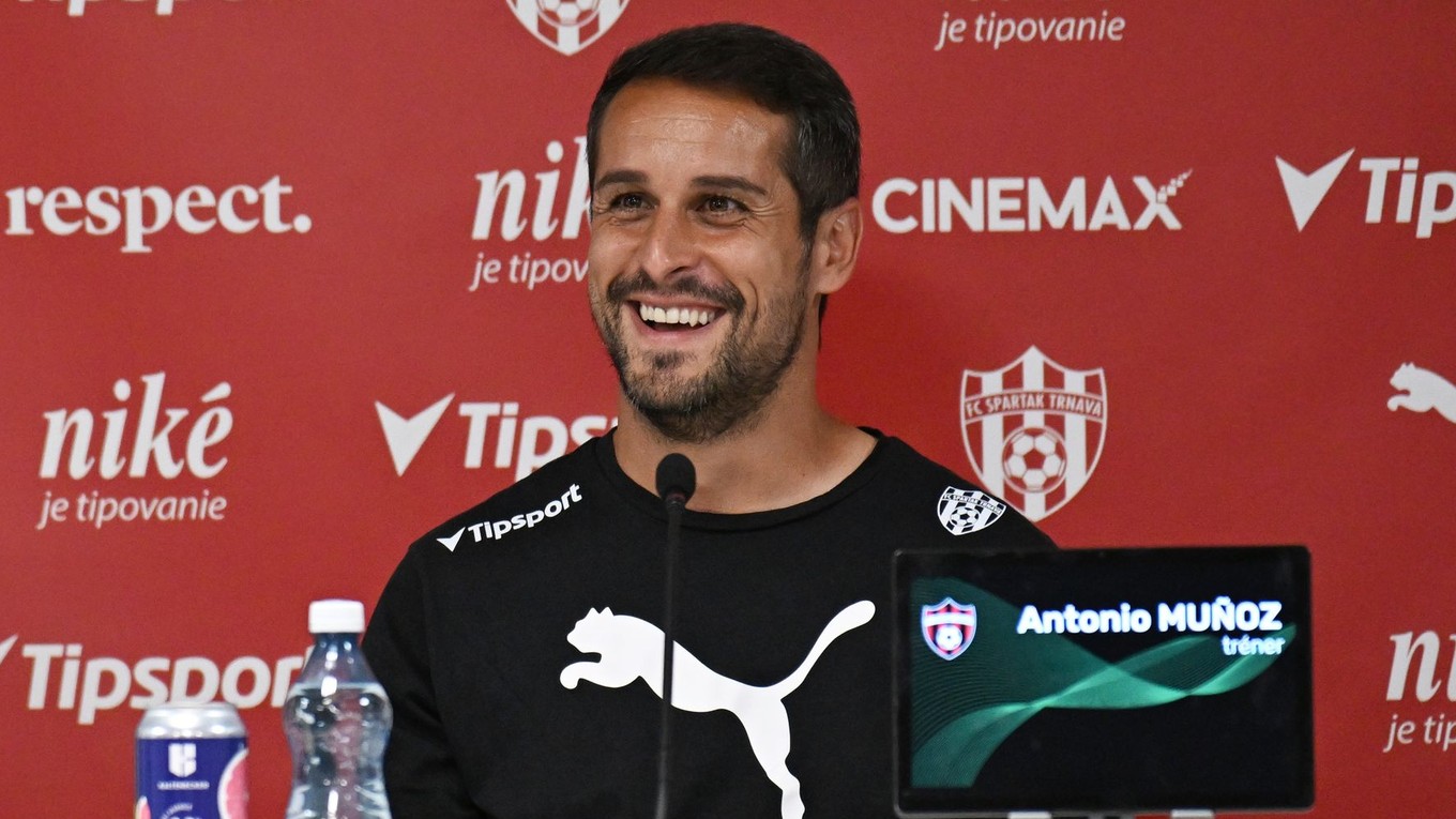 Na snímke tréner FC Spartak Trnava Antonio Muňoz.