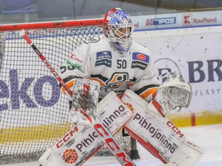 Rastislav Eliaš v bránke HC Košice v zápase proti HK Poprad v 32. kole Tipos extraligy.