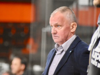 Tréner HKM Rimavská Sobota Vladimír Klinga. 