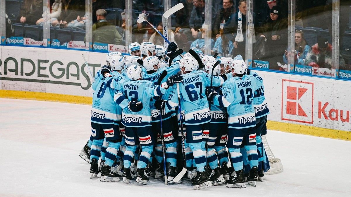 Hráči Nitry sa tešia z víťazstva.