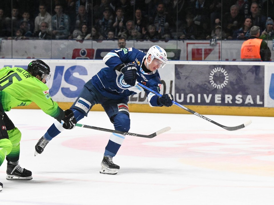Brenden Miller (Žilina) a Hugo Kováč (Nitra). 