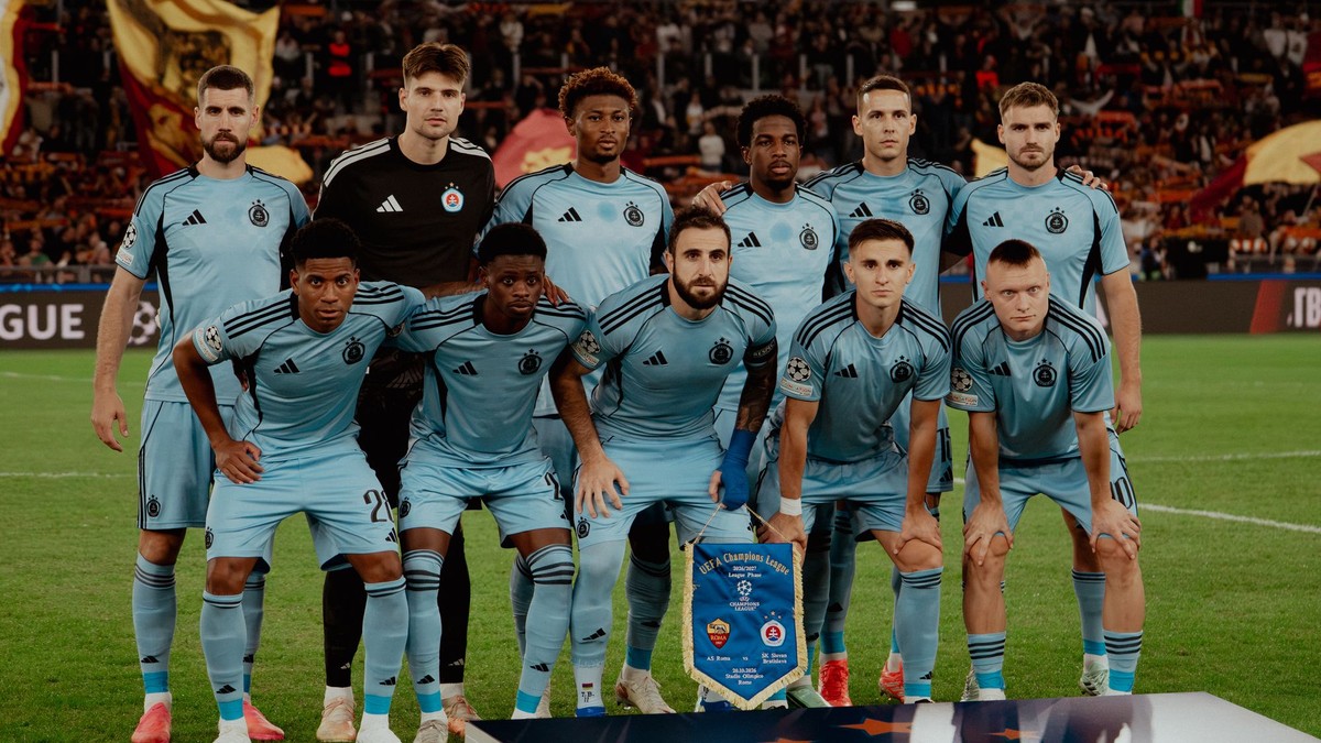 Fotka zo zápasu AS Rím - ŠK Slovan Bratislava v ligovej fáze Ligy majstrov.