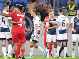 Futbalisti ŠK Slovan Bratislava po zápase proti FC Swift Hesper v 1. predkole Ligy majstrov.