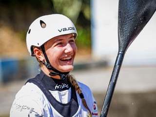 Vodná slalomárka Zara Záhorská, ktorá získala v kategórii K1 striebornú medailu počas EYOF.