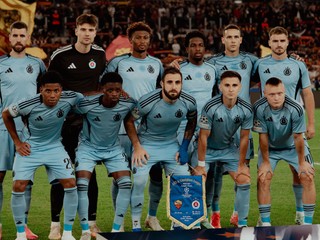 Fotka zo zápasu AS Rím - ŠK Slovan Bratislava v ligovej fáze Ligy majstrov.