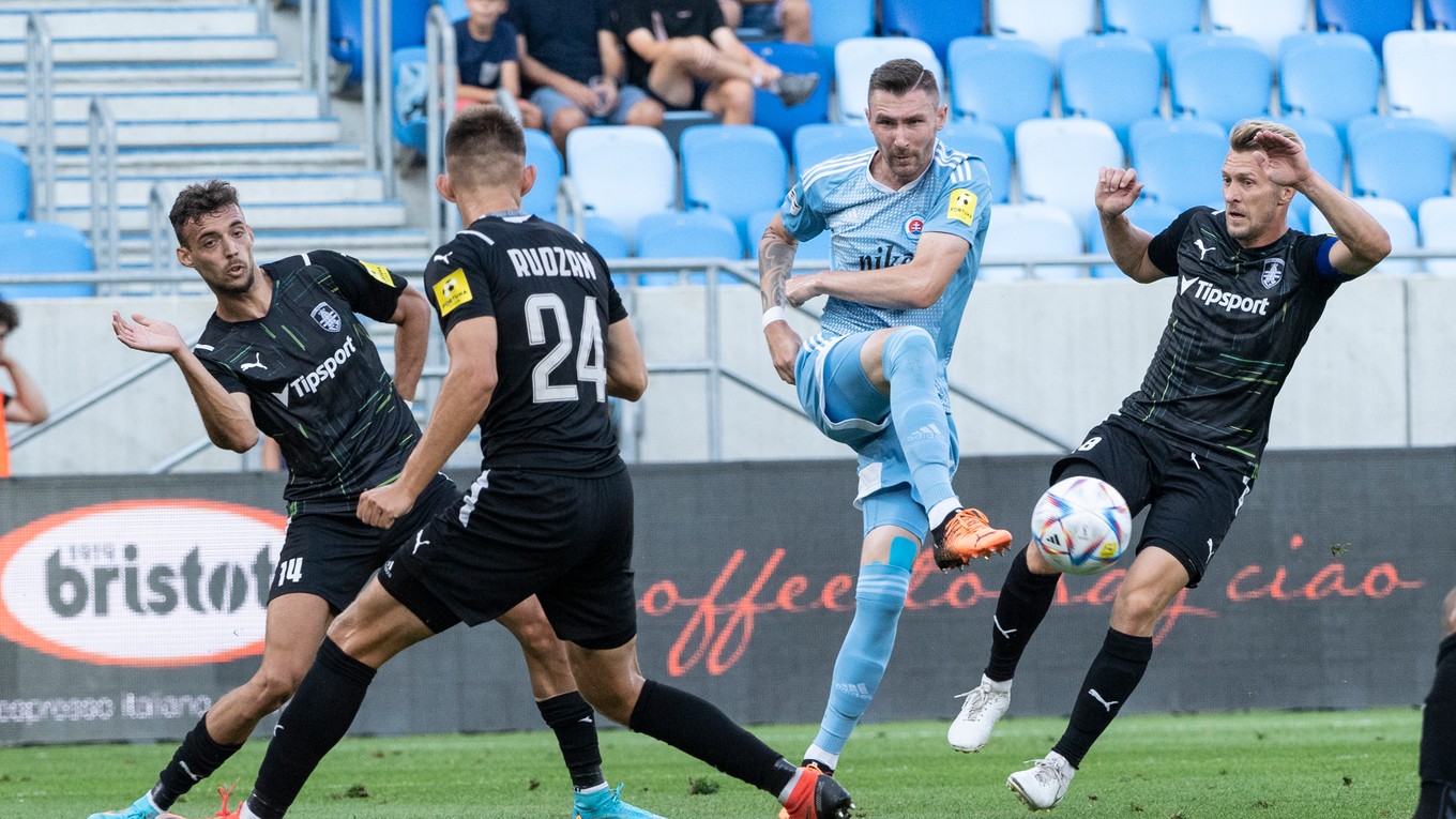 Slovan Bratislava - MFK Skalica: ONLINE prenos zo semifinále Slovnaft Cupu.