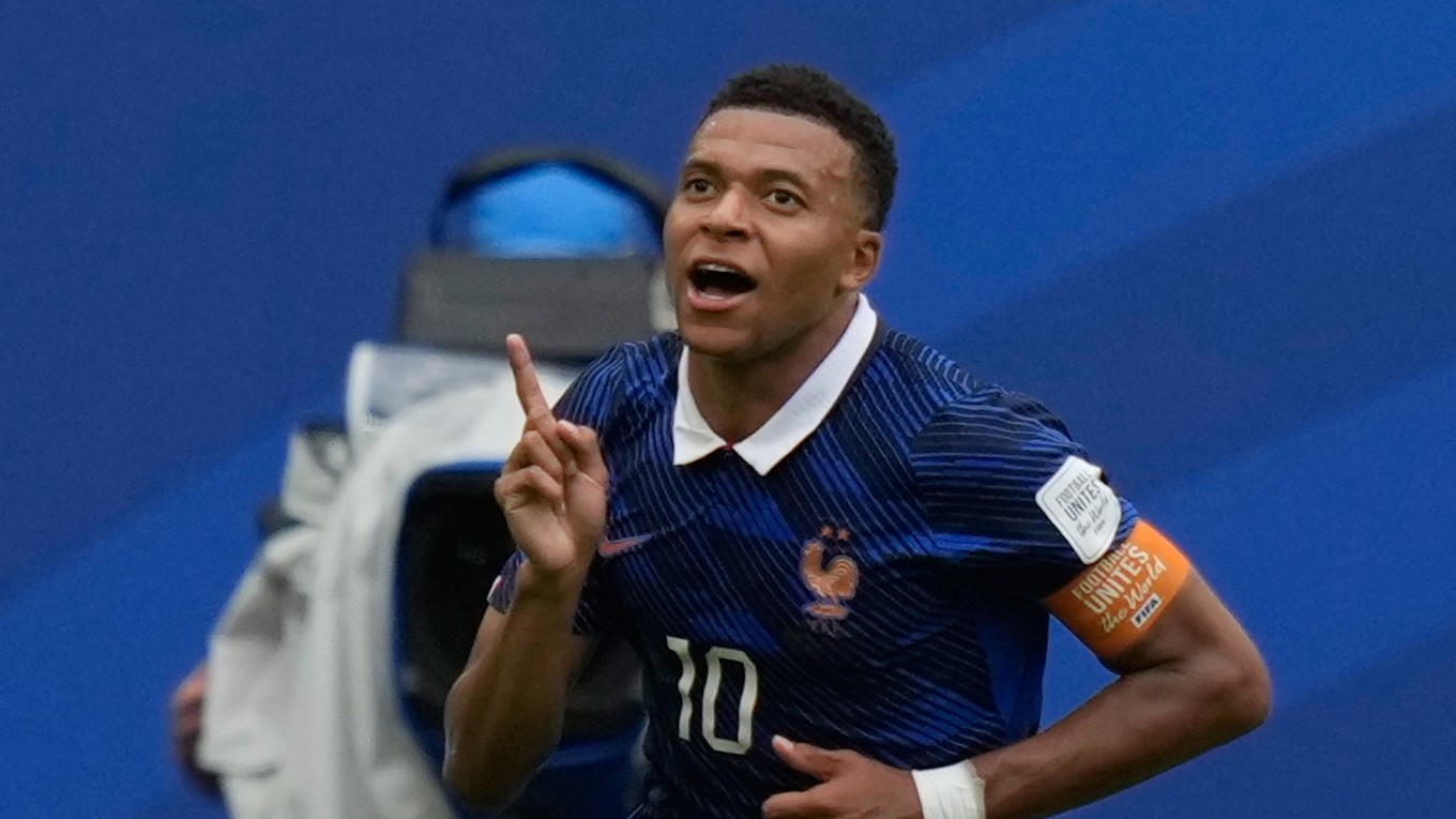 Kylian Mbappé oslavuje gól na MS vo futbale 2026.