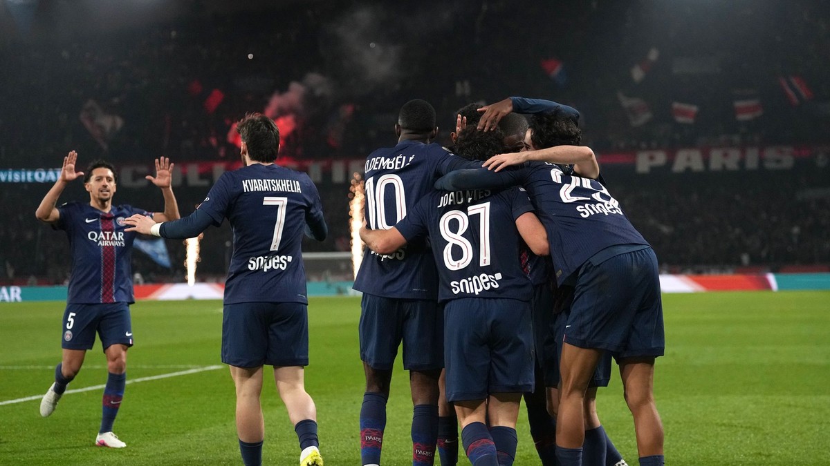 Radosť PSG po triumfe nad Olympique Marseille.