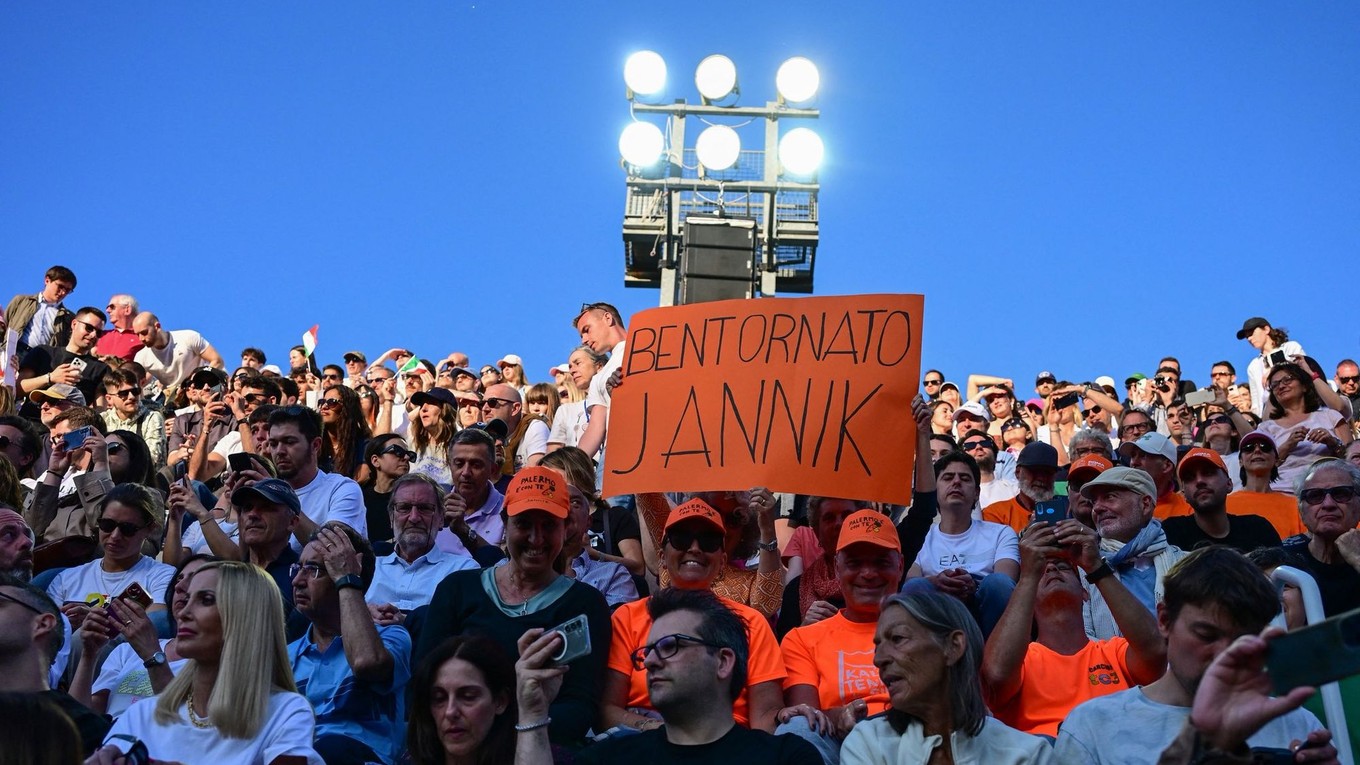 Fanúšikovia Jannika Sinnera na turnaji ATP Rím 2025.