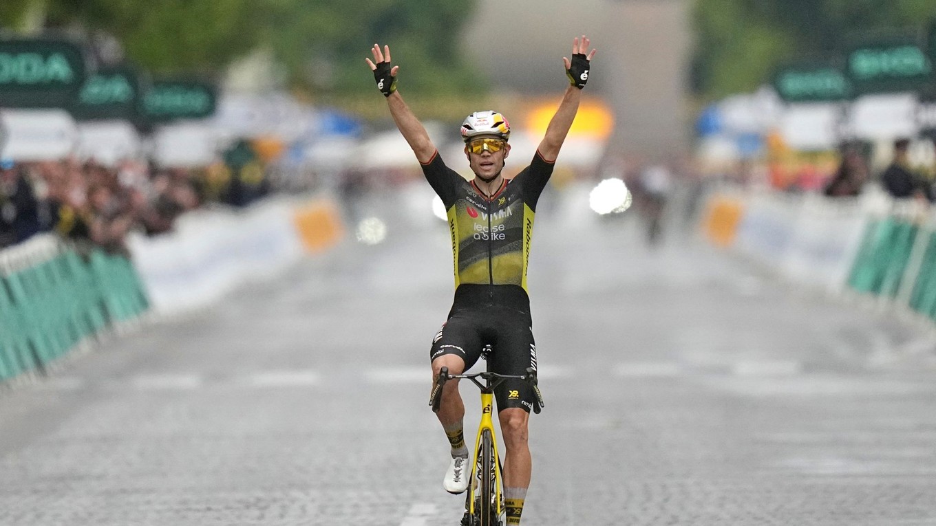 Belgický cyklista Wout van Aert sa stal víťazom 21. etapy Tour de France 2025.
