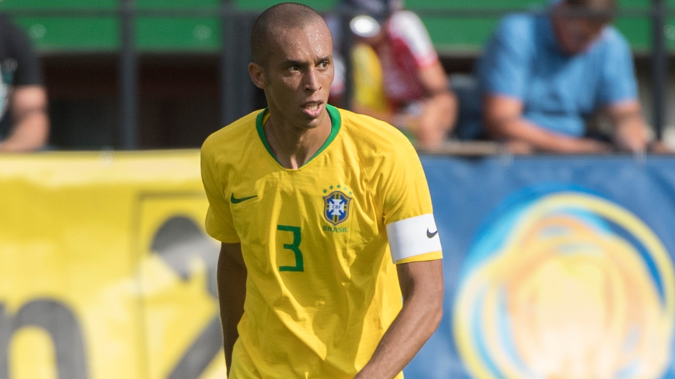 Miranda v drese Brazílie.