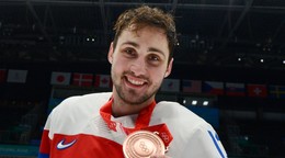 Tomáš Jurčo s bronzovou medailou zo ZOH 2022 v Pekingu.