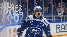 Kristián Pospíšil v drese HC Kometa Brno.