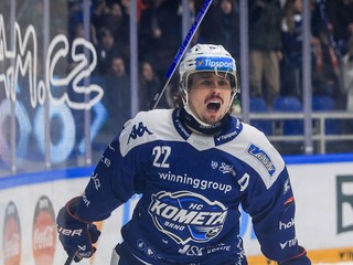 Kristián Pospíšil v drese HC Kometa Brno.