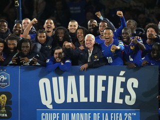Radosť francúzskych futbalistov po postupe.