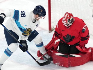 Mikko Rantanen (96) v zápase proti Kanade.