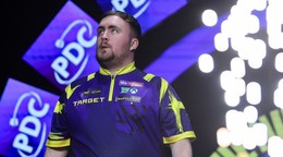 Luke Littler na turnaji Saudi Arabia Darts Masters 2026. 