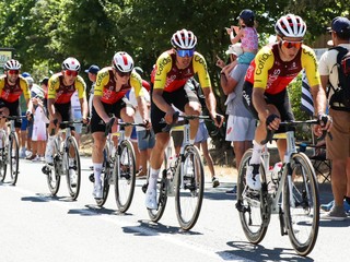 Tím Cofidis. 