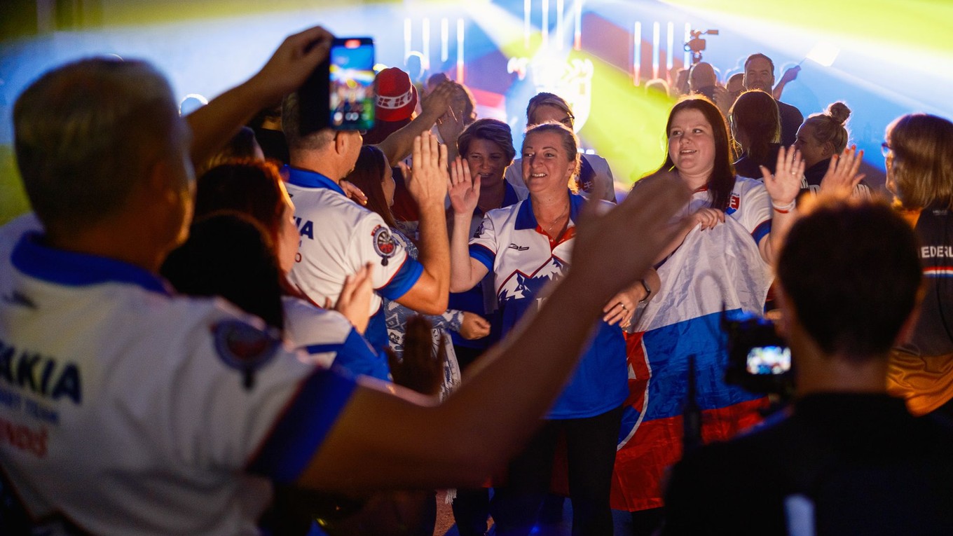 Slovenská reprezentácia žien v šípkach počas WDF Europe Cupu 2024 v Šamoríne.