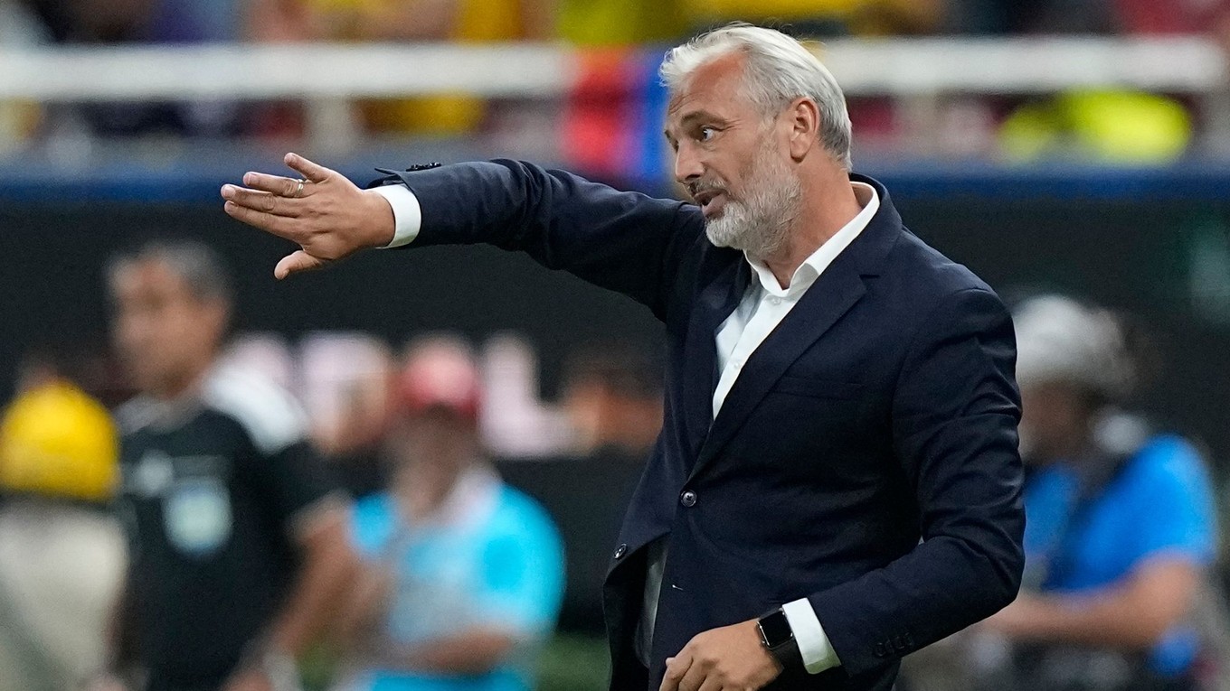 Hlavný tréner Konga Sébastien Desabre.