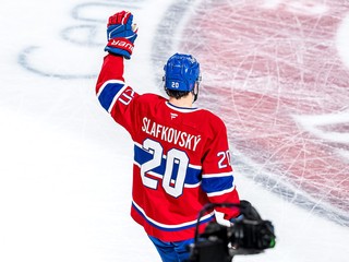 Momentka zo zápasu Montreal Canadies - Florida Panthers. Juraj Slafkovský strelil gól a pridal asistenciu. 