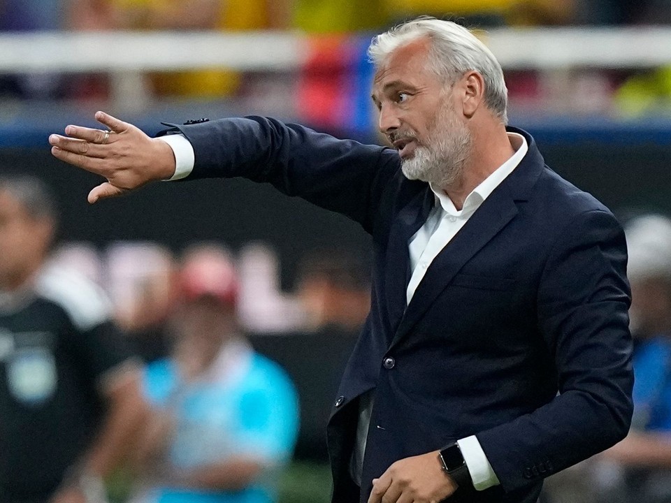 Hlavný tréner Konga Sébastien Desabre.