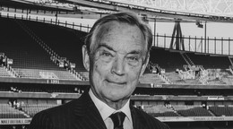 Doživotný prezident klubu Arsenal Londýn Ken Friar.