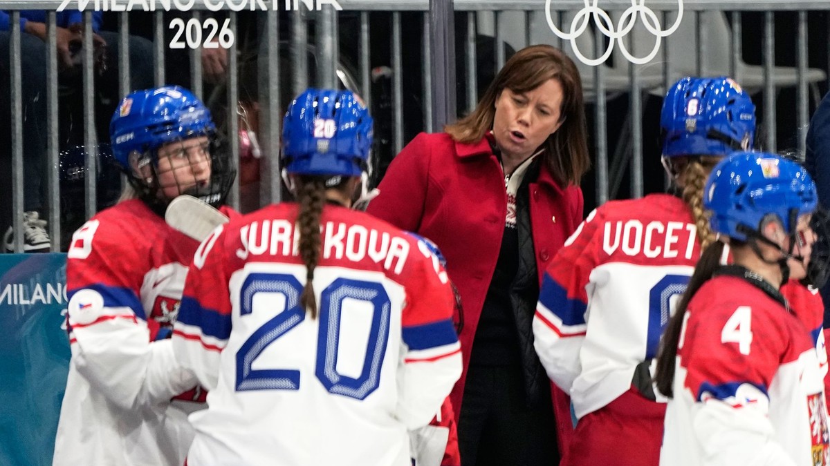 Carla Rae MacLeodová. 